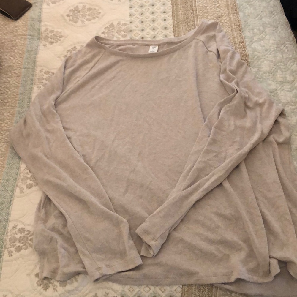 Old navy long sleeve tee